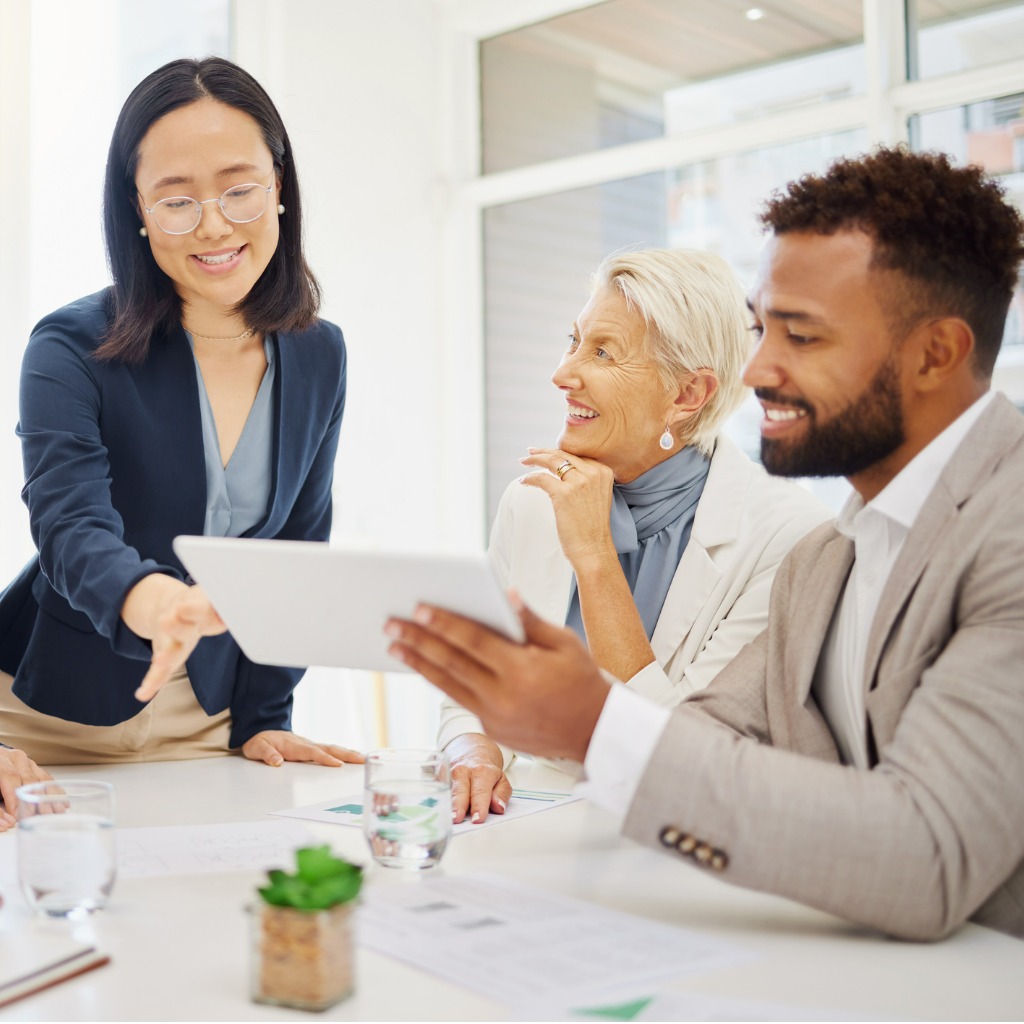 confident-young-asian-businesswoman-leading-a-presentation-with-her-diverse-colleagues-during.jpg_s=1024x1024&w=is&k=20&c=yJMpwbX59nQvnmxh00xyYcZFhQxxCLMGKE0a_Uv3YjE= (1)